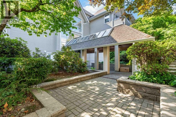 109 5375 Victory Street, Burnaby