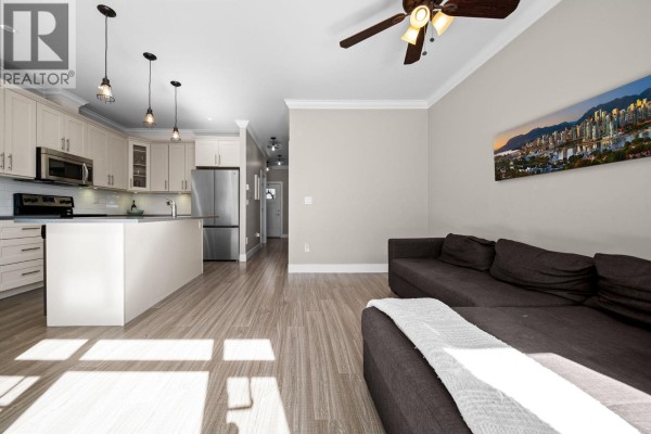 109 801 Roderick Avenue, Coquitlam, BC V3K1P7 Photo 4
