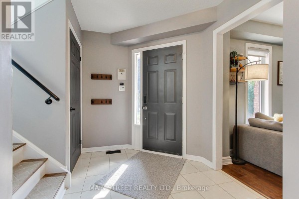 Bedroom - 109 Bishop Drive, Barrie, ON L4N7P4 Photo 5