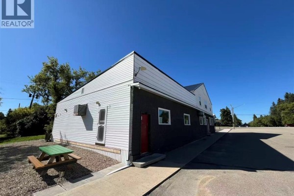 109 Centre Street, Middle Lake, SK S0K2X0 Photo 3