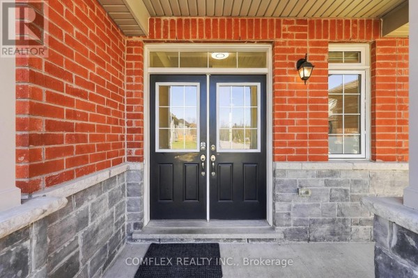 109 Cliff Thompson Court, Georgina, ON L0E1R0 Photo 5