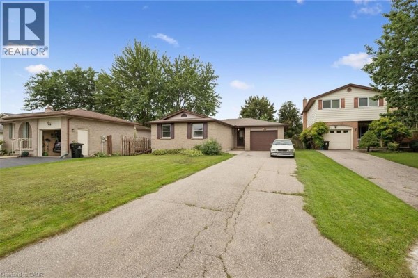 Recreation room - 109 Deerberry Place, Waterloo, ON N2V1G2 Photo 2