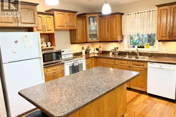 Primary Bedroom - 109 Good Spirit Crescent, Yorkton, SK S3N3J8 Photo 4