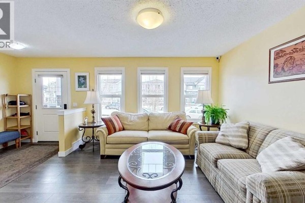 109 Heartland Boulevard, Cochrane, AB, photo 3