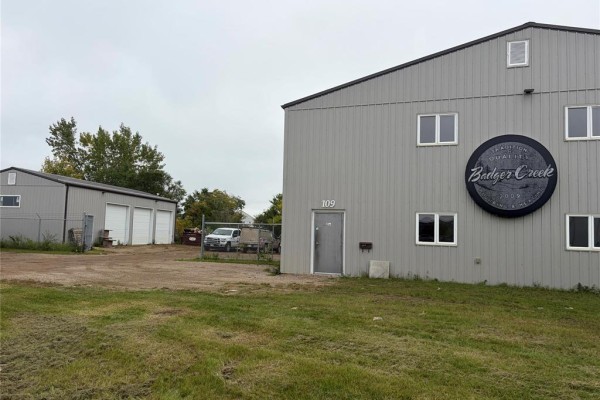 109 Industrial Drive, Brandon, MB, photo 2