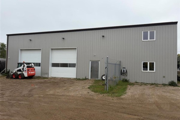 109 Industrial Drive, Brandon, MB, photo 3