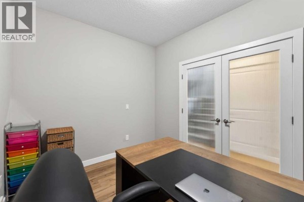 Office - 109 Kinniburgh Cove, Chestermere, AB T1X0Y6 Photo 5