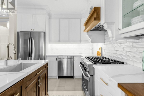 Kitchen - 109 Leaden Hall Drive, East Gwillimbury, ON L9N0R5 Photo 4
