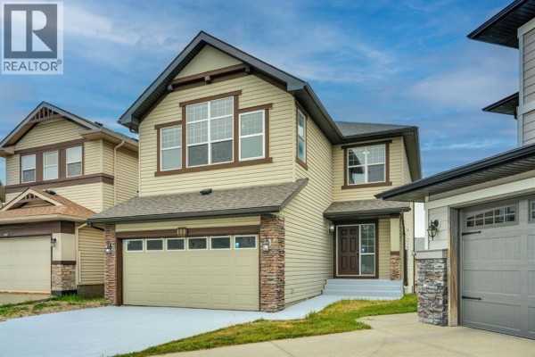 Great room - 109 Pantego Terrace Nw, Calgary, AB T3K0J9 Photo 2