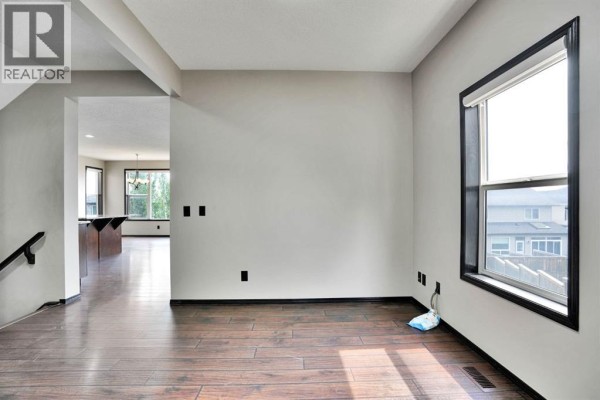 Laundry room - 109 Pantego Terrace Nw, Calgary, AB T3K0J9 Photo 5