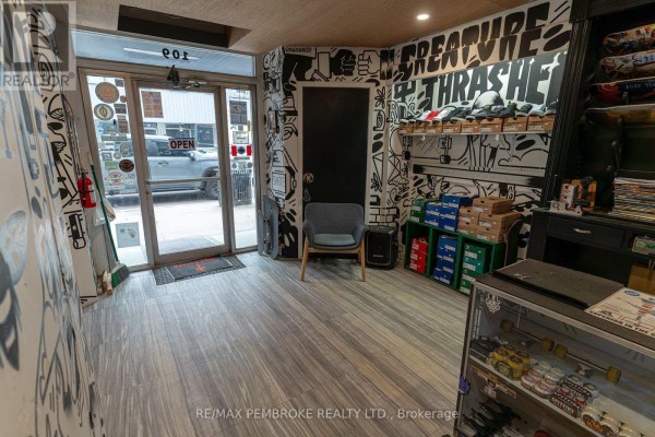 109 Pembroke Street W, Pembroke, ON K8A5M7 Photo 4
