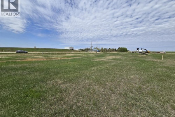 109 Saskatchewan Street, Mortlach, SK S0H3E0 Photo 2