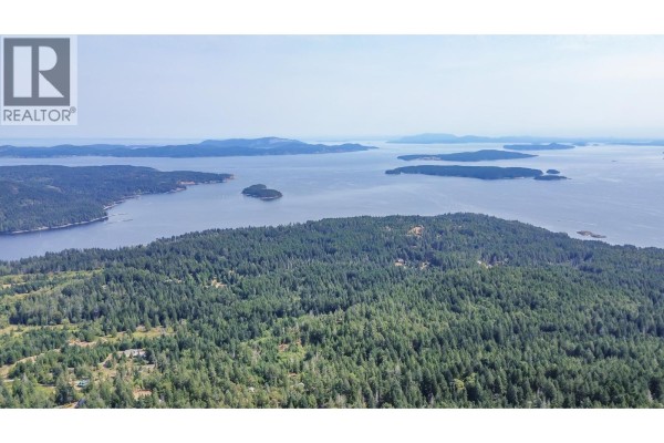 109 Skywater View, Salt Spring Island, BC V8K2W9 Photo 3