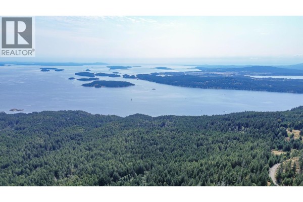 109 Skywater View, Salt Spring Island, BC V8K2W9 Photo 4