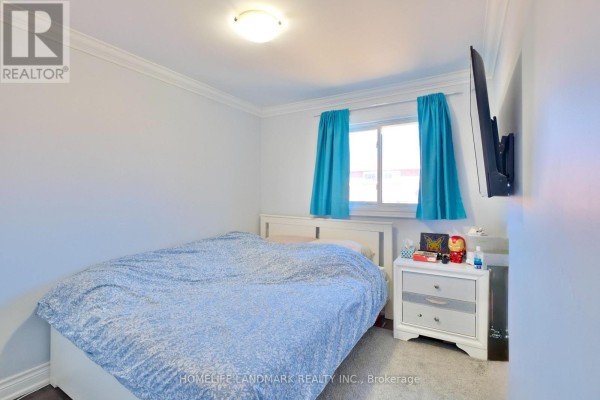 Bedroom 2 - 109 Tangmere Crescent, Markham, ON L3R6Y3 Photo 5