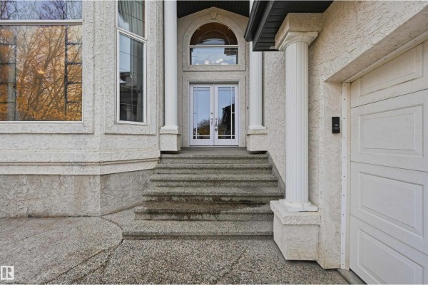 Kitchen - 109 Tegler Gate Ga Nw, Edmonton, AB T6R3A4 Photo 3