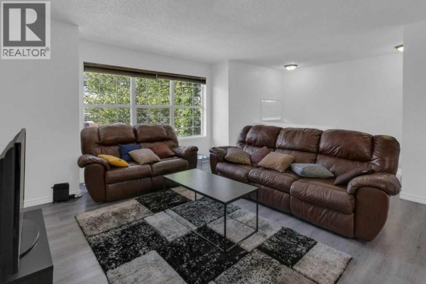 Kitchen - 109 Tuscany Springs Gardens Nw, Calgary, AB T3L2R4 Photo 3