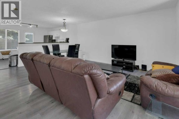 Bedroom - 109 Tuscany Springs Gardens Nw, Calgary, AB T3L2R4 Photo 5