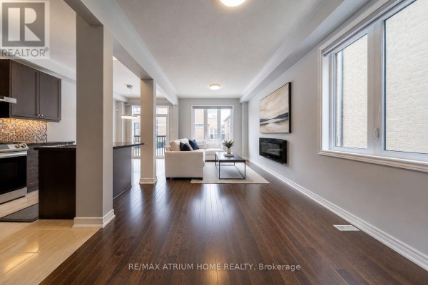 109 Wesmina Avenue, Whitchurch Stouffville, ON L4A4W5 Photo 4