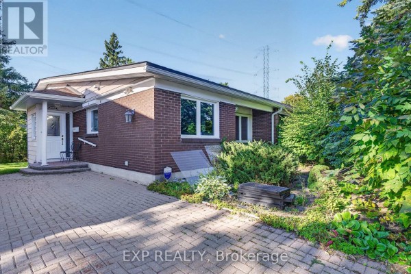 109 Woodfield Drive N, Ottawa, ON K2G0A1 Photo 2
