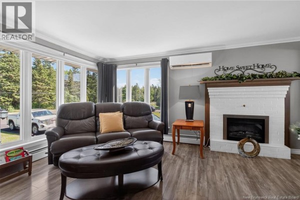 Living room - 1090 Perry Road, Saint Edouard De Kent, NB E4S4T4 Photo 5