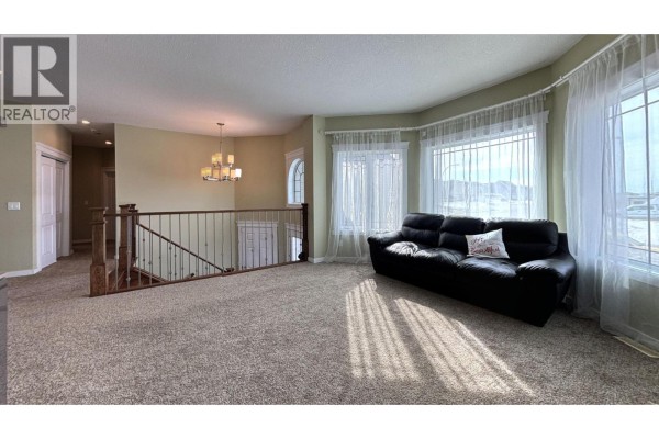 10904 108 Avenue, Fort St  John, BC, photo 2