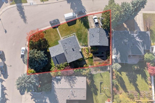 Kitchen - 10912 34a Av Nw, Edmonton, AB T6J2V1 Photo 3
