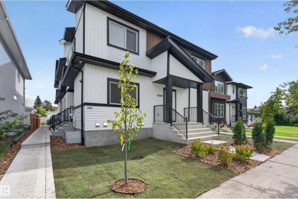 10915 159 St Nw, Edmonton, AB, photo 2
