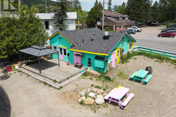 1092 Main Street, Lake Of Bays, ON P0B1A0 Photo 5