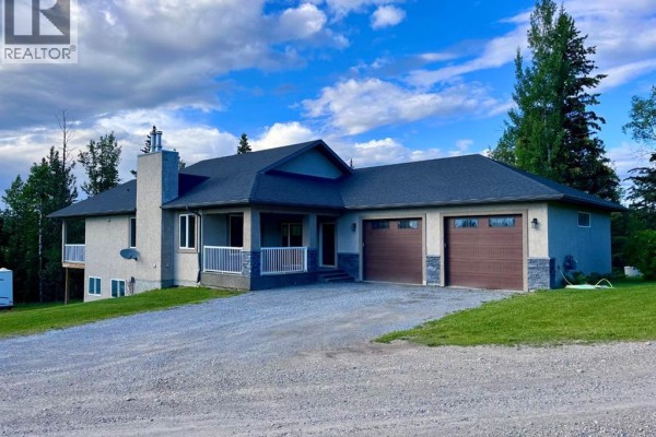 1093 Mackenny Street, Hinton, AB, photo 2