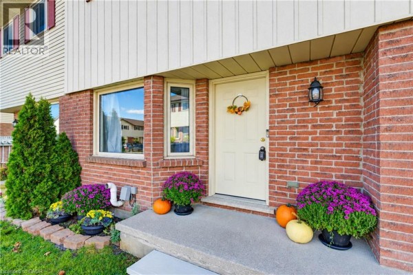 1093 Nellis Street Unit# 9, Woodstock