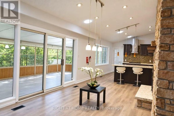 Family room - 10934 Warden Avenue, Markham, ON L6C1N4 Photo 4