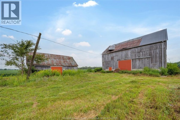 1094 Hale School Road, Dawn Euphemia, ON, photo 2