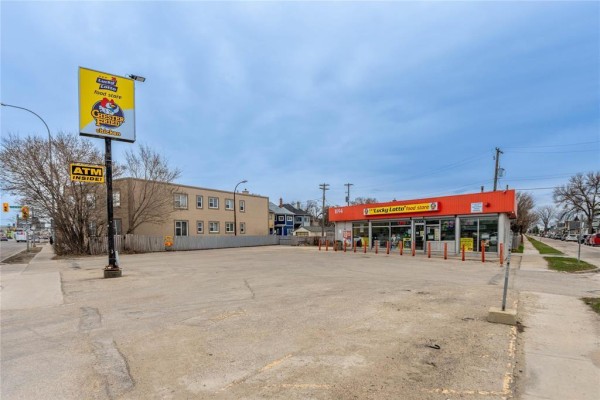1094 Notre Dame Avenue, Winnipeg, MB R3E0N7 Photo 2