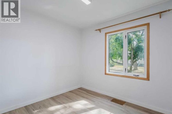 3pc Bathroom - 10948 75 Avenue Nw, Edmonton, AB T6G0G9 Photo 4