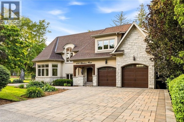 1098 Lakeshore Road W, Oakville, ON, photo 2