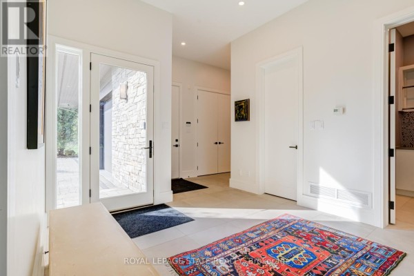 1099 Mineral Springs Road, Hamilton, ON, photo 2