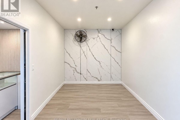 10b - 22 Strathearn Avenue, Brampton, ON L6T4S9 Photo 4