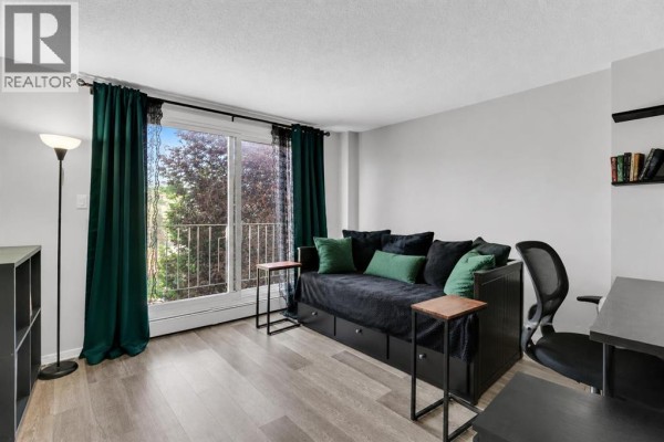 Bedroom - 11, 3511 15 Street Sw, Calgary, AB T2T4A4 Photo 2