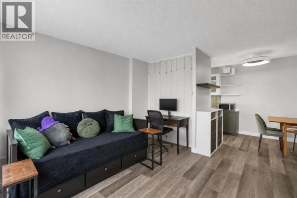 Kitchen - 11, 3511 15 Street Sw, Calgary, AB T2T4A4 Photo 4