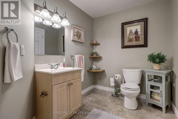11 - 101 Southgate Parkway, St  Thomas, ON, photo 3