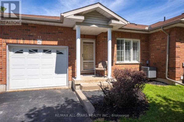 11 - 111 Colborne Street, Kawartha Lakes, ON, photo 2