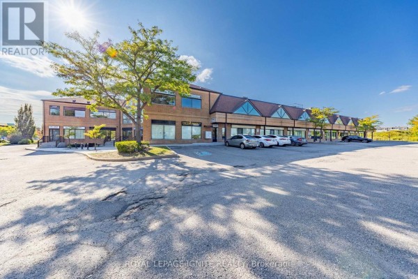 11 - 117 Ringwood Drive, Whitchurch Stouffville, ON L4A8C1 Photo 4