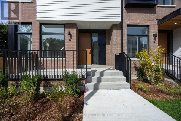 11 - 20 Lou Parsons Way, Mississauga, ON, photo 2