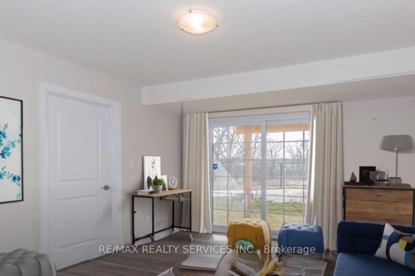 Dining room - 22 Bank Swallow Crescent, Kitchener, ON N2P2N3 Photo 2