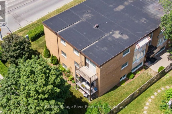 11 - 242 Darcy Street, Cobourg, ON K9A4A3 Photo 2