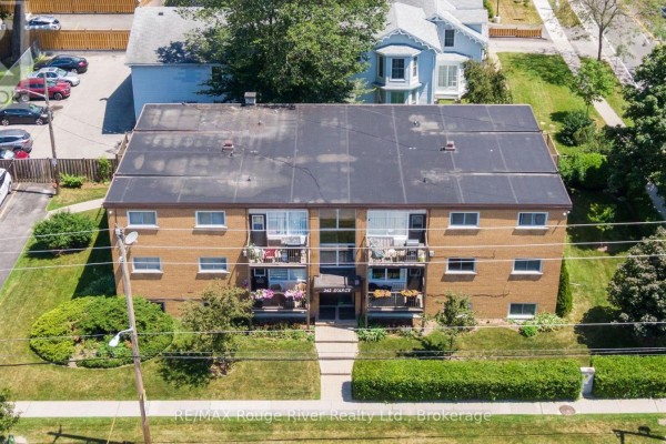 11 - 242 Darcy Street, Cobourg, ON K9A4A3 Photo 3