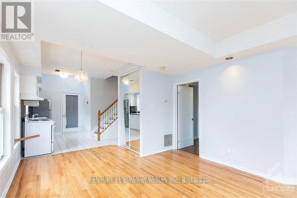 Kitchen - 11 - 450 Maclaren Street, Ottawa, ON K1R5K6 Photo 4