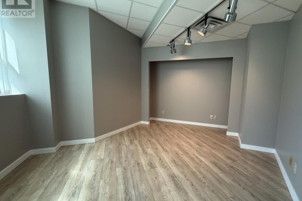 11 - 47 Harley Court, Barrie, ON L4N8V4 Photo 5