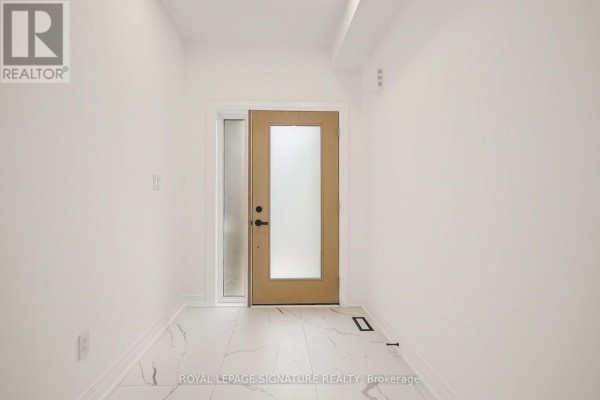 Bathroom - 11 - 6636 Clock Court, Mississauga, ON L5W1N2 Photo 5